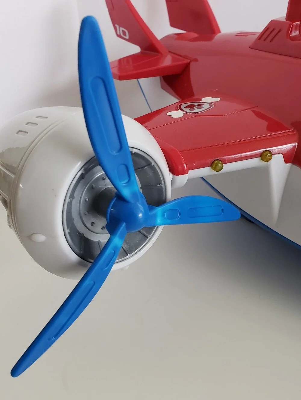Paw Patrol Air Patroller Sounds Lights Plane and Robo Dog Toy Figure Playset